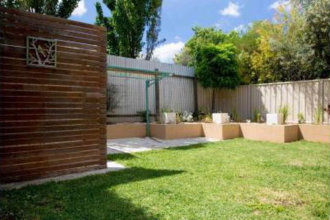Back Creek In Flora Hill - Broome Tourism 7