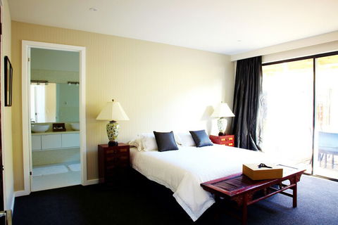 Dragonfly Lodge - Broome Tourism 6