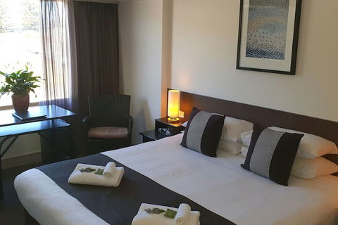 Hotel Victor - Broome Tourism 2
