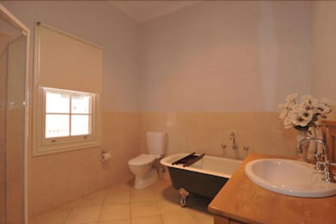 Charlie Bates Cottage - Broome Tourism 6
