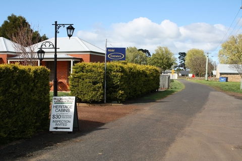 Ross Motel - Broome Tourism 0