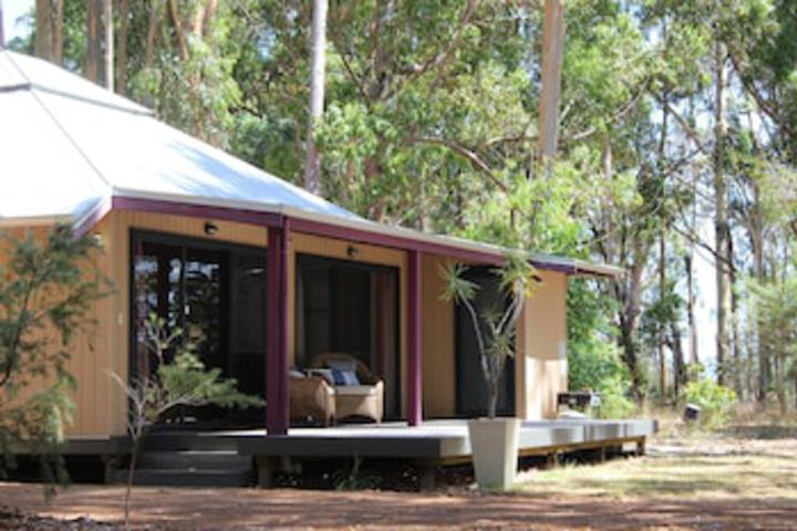  Broome Tourism