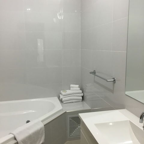 Footscray Motor Inn - Broome Tourism 4