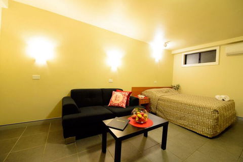 Liberty Plains Motor Inn - Broome Tourism 7