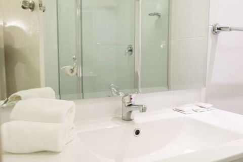 Liberty Plains Motor Inn - Broome Tourism 5