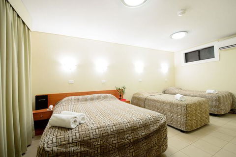 Liberty Plains Motor Inn - Broome Tourism 3