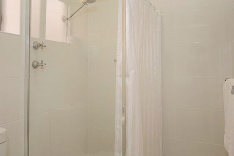 Victor Harbor City Inn - Broome Tourism 3