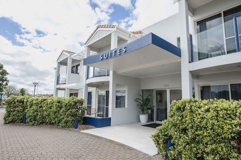 The Marina Hotel - Broome Tourism 6