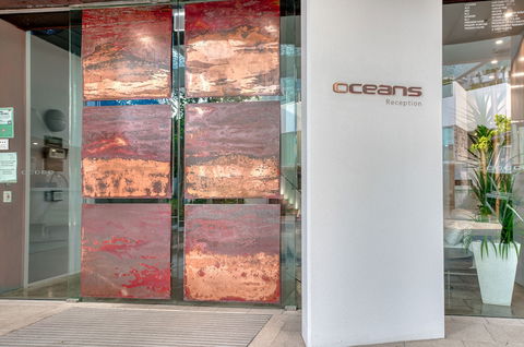 Oceans Mooloolaba - Broome Tourism 1