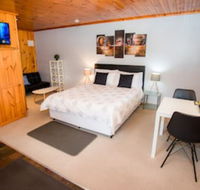 Seppelts View Cabins - Broome Tourism