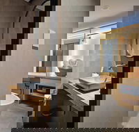 Zara Tower Hotel - Broome Tourism