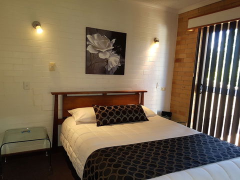 Cousins Motor Inn - Broome Tourism 5