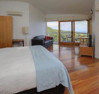 Chriss Beacon Point Restaurant  Villas - Broome Tourism