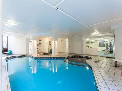 Aegean Apartments - Broome Tourism 5
