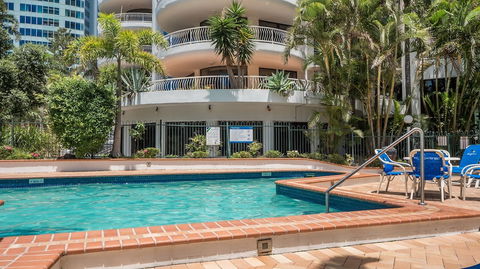 Aegean Apartments - Broome Tourism 3