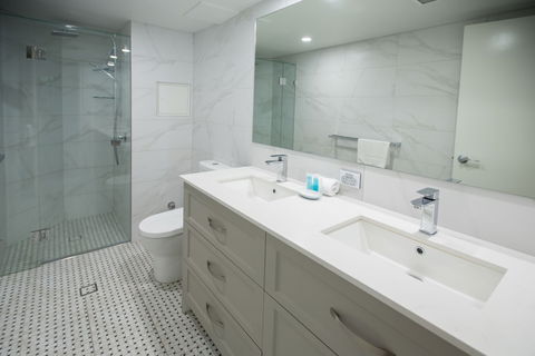 Miami Beachside Holiday Apartments - Broome Tourism 6