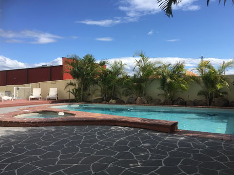 Burleigh Point Holiday Apartments - Broome Tourism 2