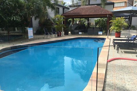 Burleigh Palms Holiday Apartments - Broome Tourism 4