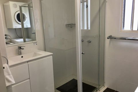 Burleigh Palms Holiday Apartments - Broome Tourism 5