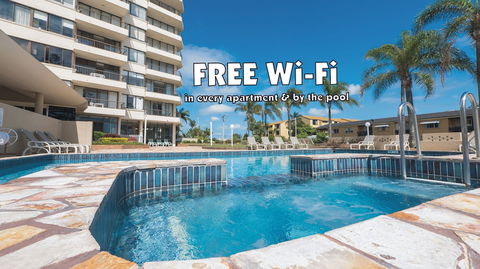 Southern Cross Beachfront Holiday Apartments - Broome Tourism 3