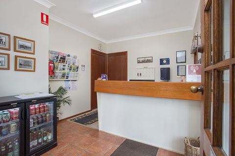 Manifold Motor Inn - Broome Tourism 5