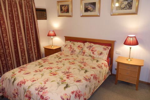 Mast Gully Gardens Bed & Breakfast - Broome Tourism 6