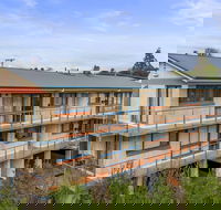 96 on Arthur Apartments - Broome Tourism
