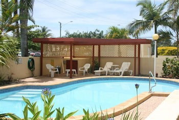 Sundeck Gardens - Broome Tourism 1