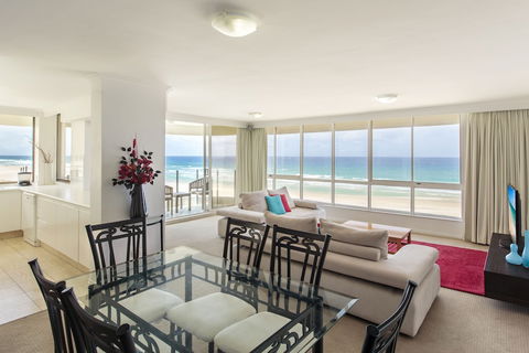 Dorchester On The Beach - Broome Tourism 2