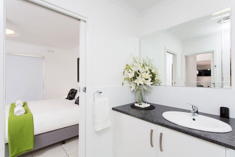 Mildura Holiday Villas - Broome Tourism 5