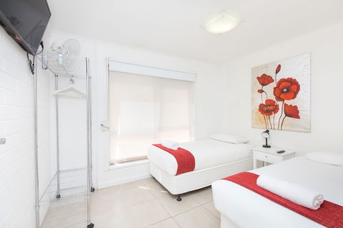 Mildura Holiday Villas - Broome Tourism 3
