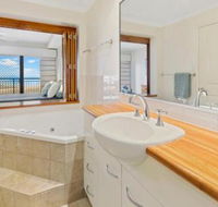 Luxury Beach Unit Dolphin Heads - Broome Tourism
