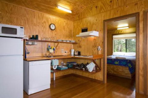 Brodribb River Rainforest Cabins Cabin 2 - Broome Tourism 4