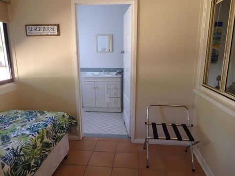 Lazy Lobster Holiday Units & Chalets - Broome Tourism 2
