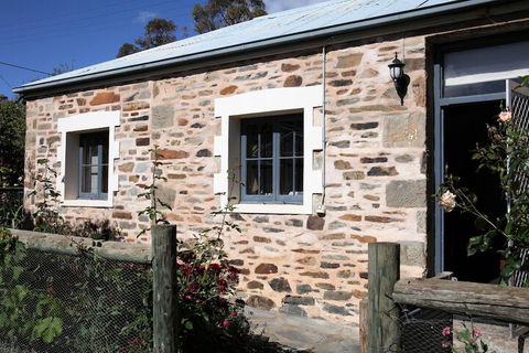 Griffiths Cottage - Broome Tourism 1