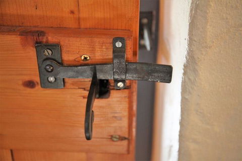 Griffiths Cottage - Broome Tourism 3