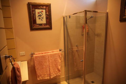 Burra Railway Station Bed & Breakfast - Broome Tourism 2