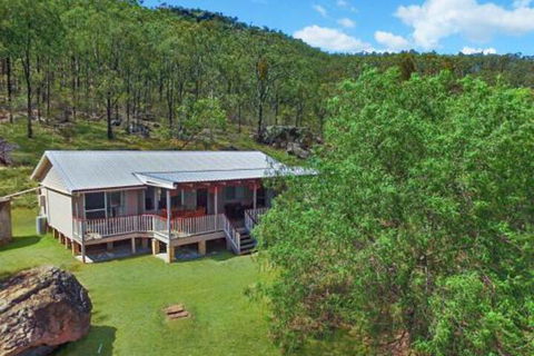 Rosamund House In Broke 4br House In Walking Distance To Cellar Doors - Broome Tourism 4
