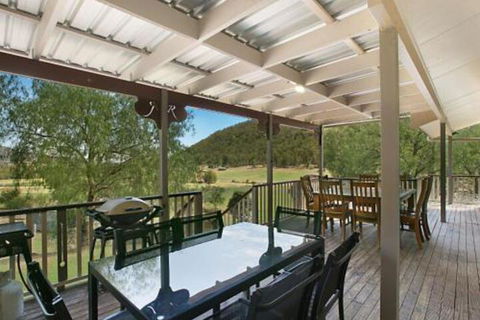 Rosamund House In Broke 4br House In Walking Distance To Cellar Doors - Broome Tourism 0