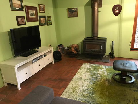 Kit Kat Cottage Heritage Accommodation Burra - Broome Tourism 5