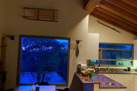 Winterbrook Chalet - Broome Tourism 4