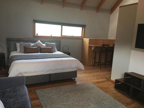 Lupoâ€™s Loft - Broome Tourism 5