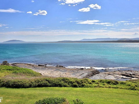 Seven Mile Heaven Your Coastal Kingdom - Broome Tourism 1