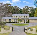 Camelot superbly proportioned  ideally located - Broome Tourism