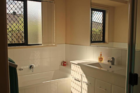 Banksia & Acacia Apartments - Broome Tourism 5
