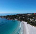 GRANITE BEACH HOUSE at Bay of Fires - Broome Tourism