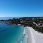 GRANITE BEACH HOUSE At Bay Of Fires - Broome Tourism 0