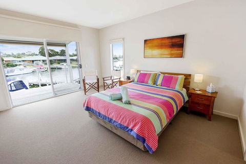 Beach 2 Waterfront Villa & Beach - Broome Tourism 1