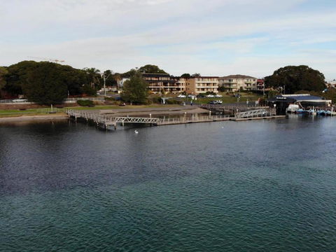 Aquarius 9 Opposite Wallis Lake - Broome Tourism 2