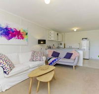 SEA BREEZE  between Cottesloe Beach  Swan River - Broome Tourism